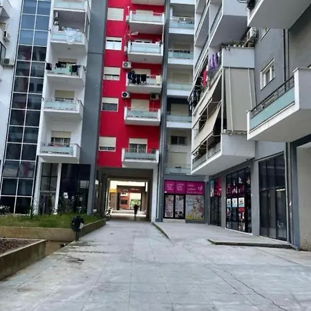 Luxury Duplex Golden Park 3 * Tirana